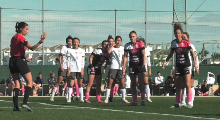  唐佳麗梅開二度、邵子欽破門，中國女足3-2擊敗Alhama俱樂部女足