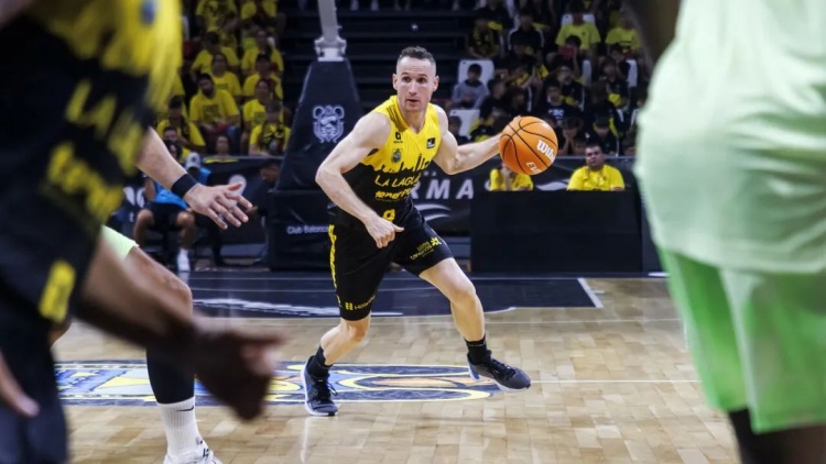  NBA初代老六，42歲進(jìn)入生涯巔峰？！