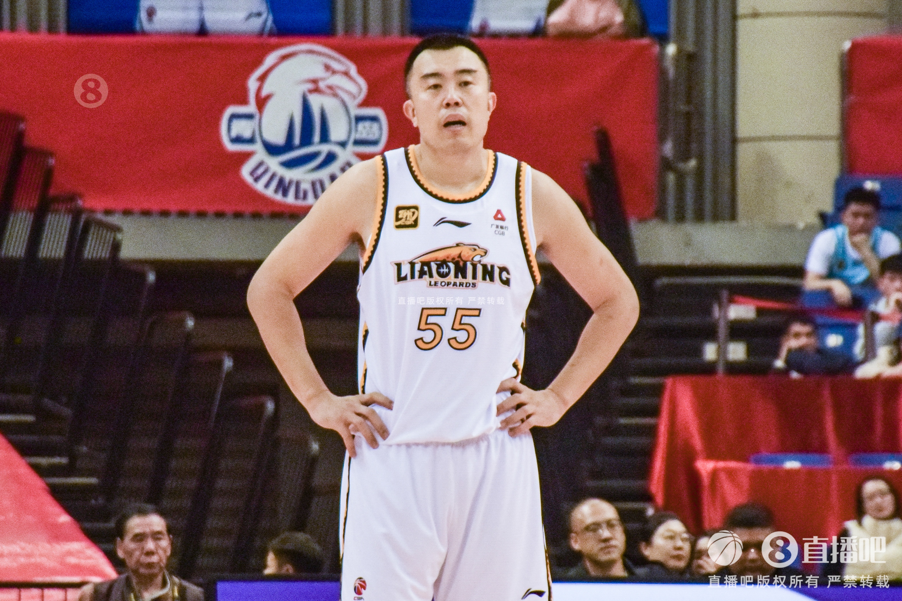  老將盡力了！韓德君5中4高效拿下14分6籃板