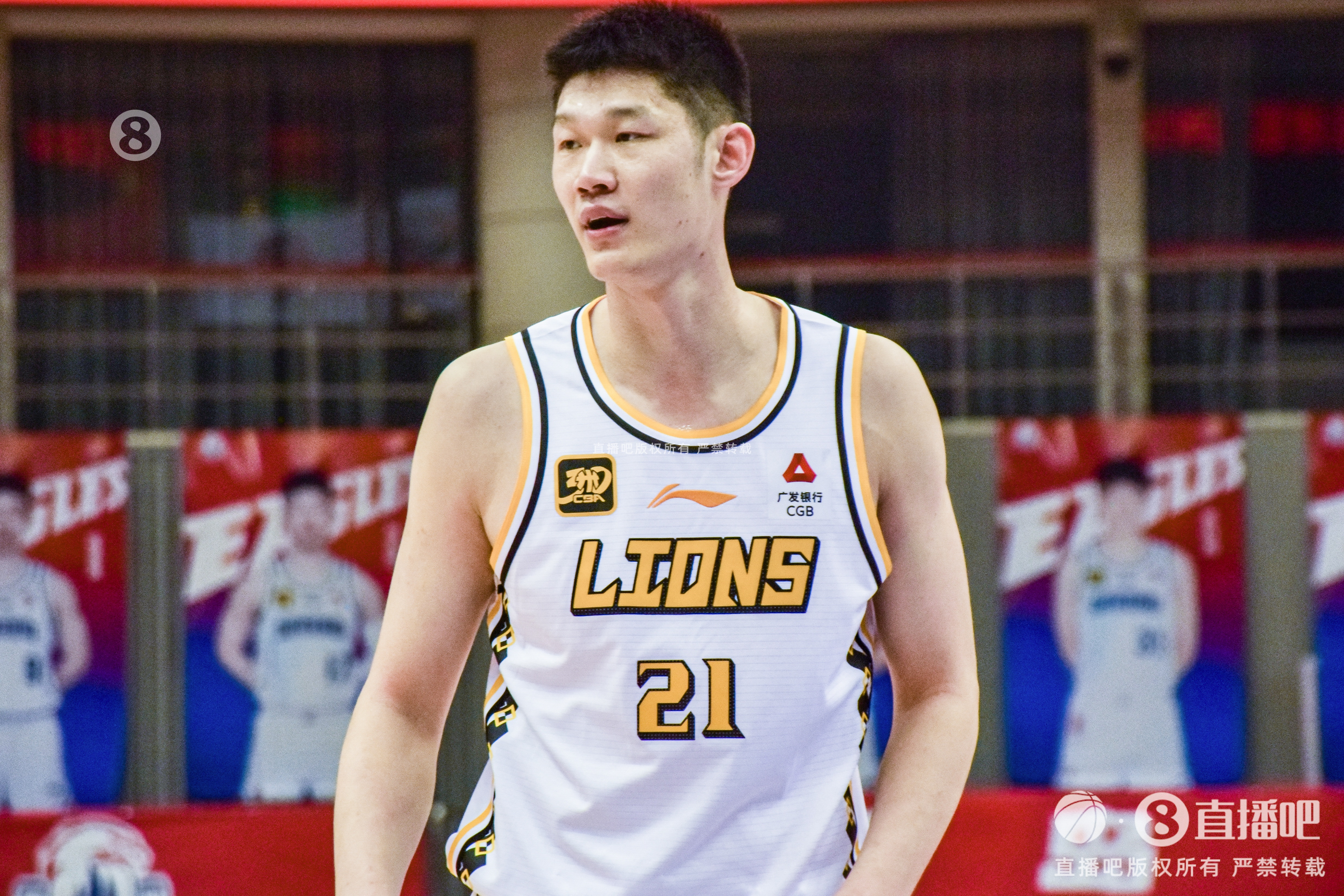  15僅中4！孔德昕：孫銘徽傷缺 胡金秋打出了生涯最低效一戰(zhàn)