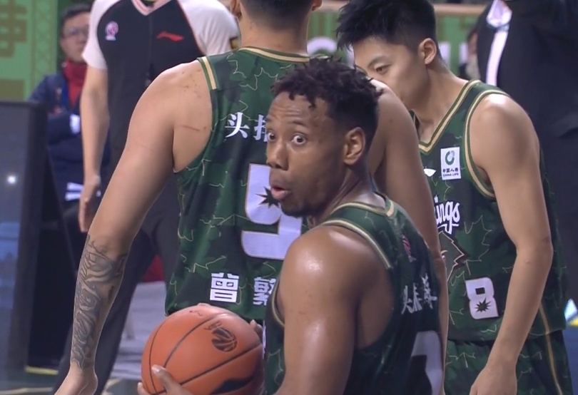  外線很準(zhǔn)！祝銘震6記三分拿下22分6籃板