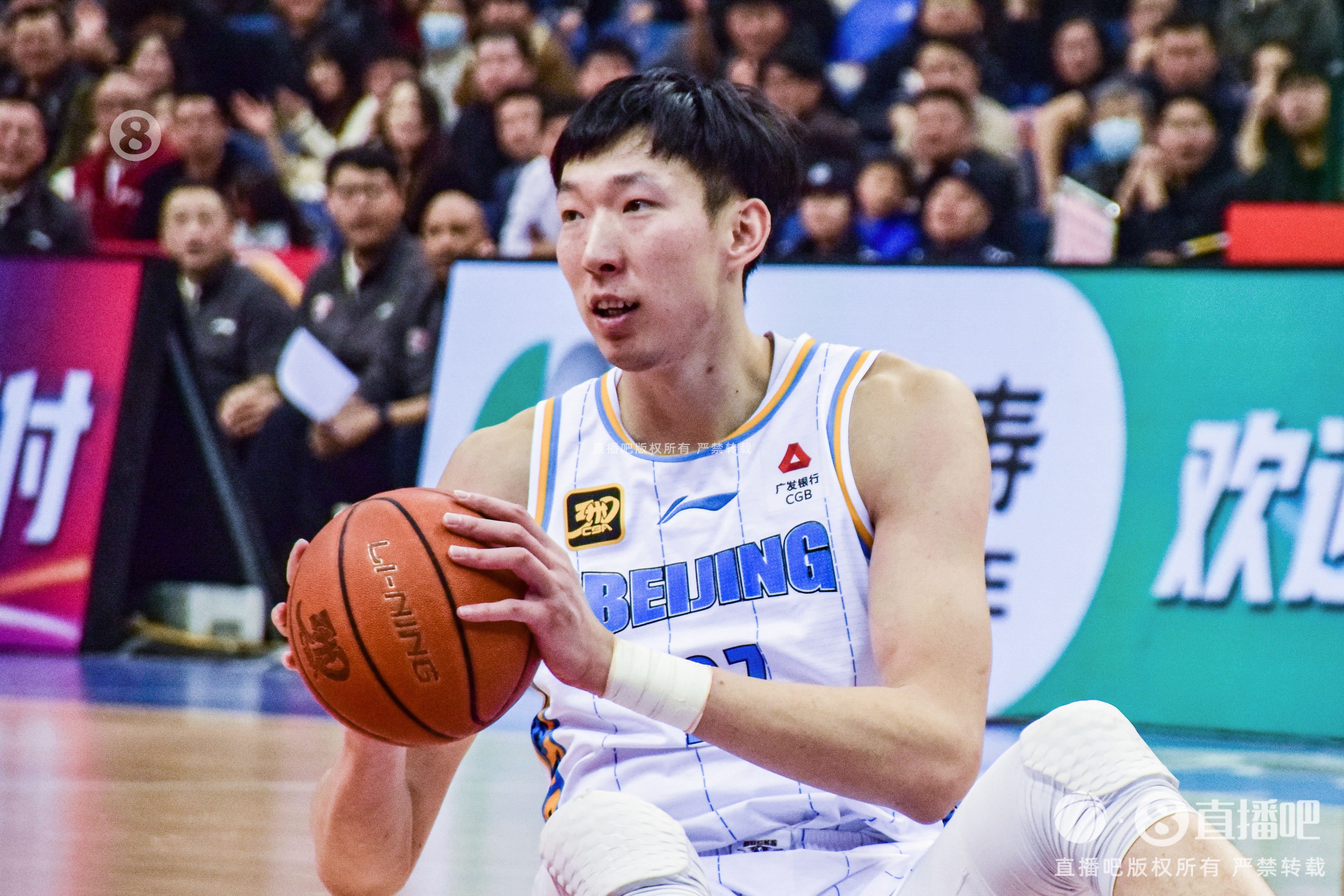 定海神針！周琦內線攻防在線 半場6中5貢獻12分6籃板2蓋帽